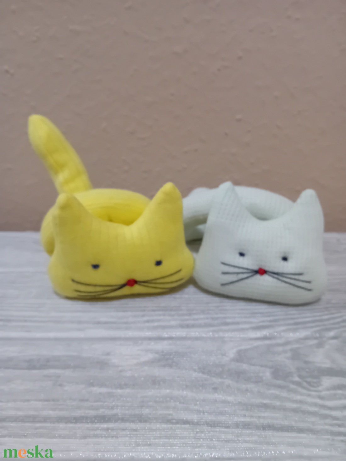 Cica gyerekjáték - otthon & életmód - babaszoba, gyerekszoba - gyerek díszpárna - Meska.hu