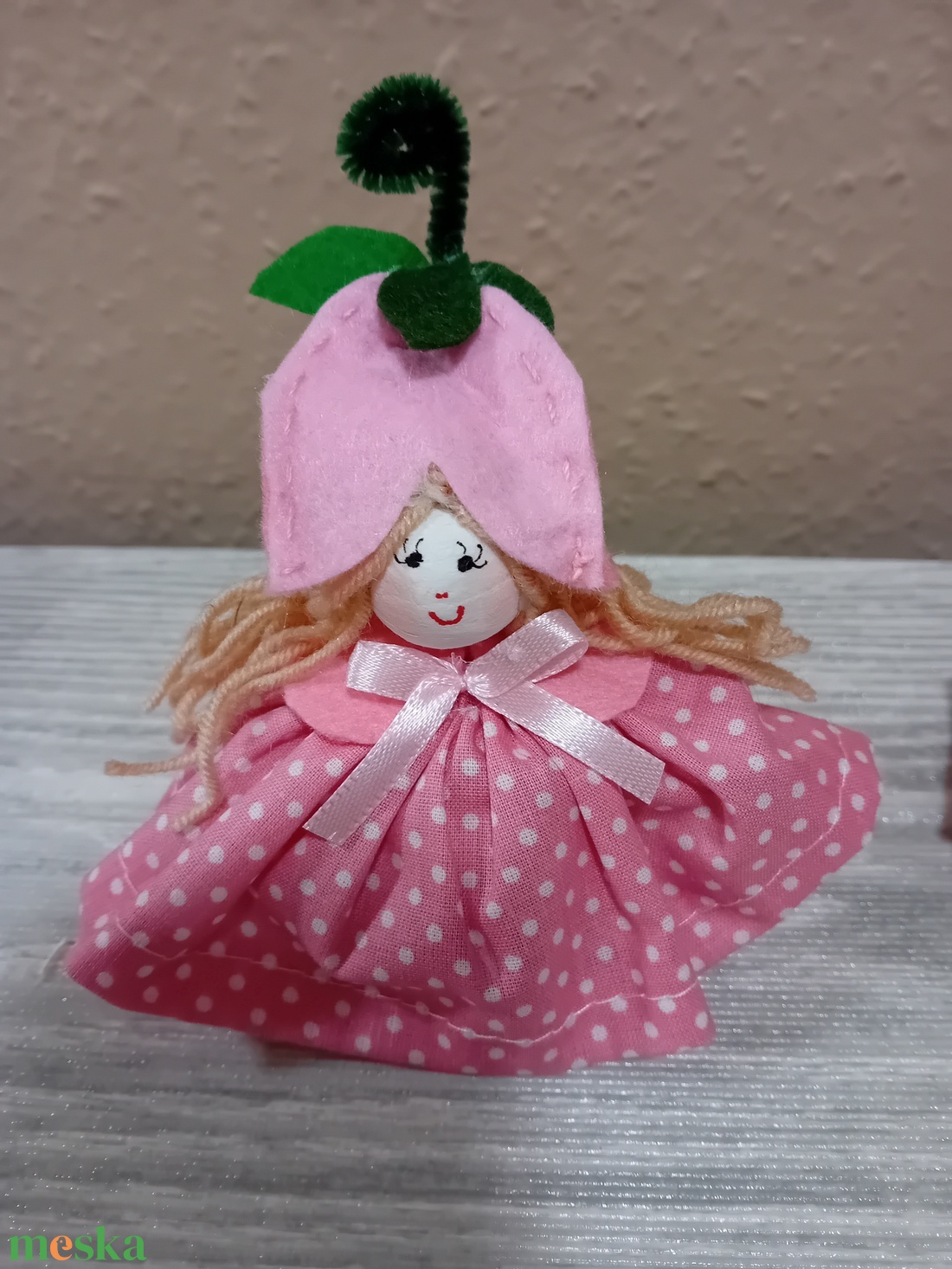 Rózsaszín tavasz manó - otthon & életmód - dekoráció - asztal és polc dekoráció - asztaldísz - Meska.hu