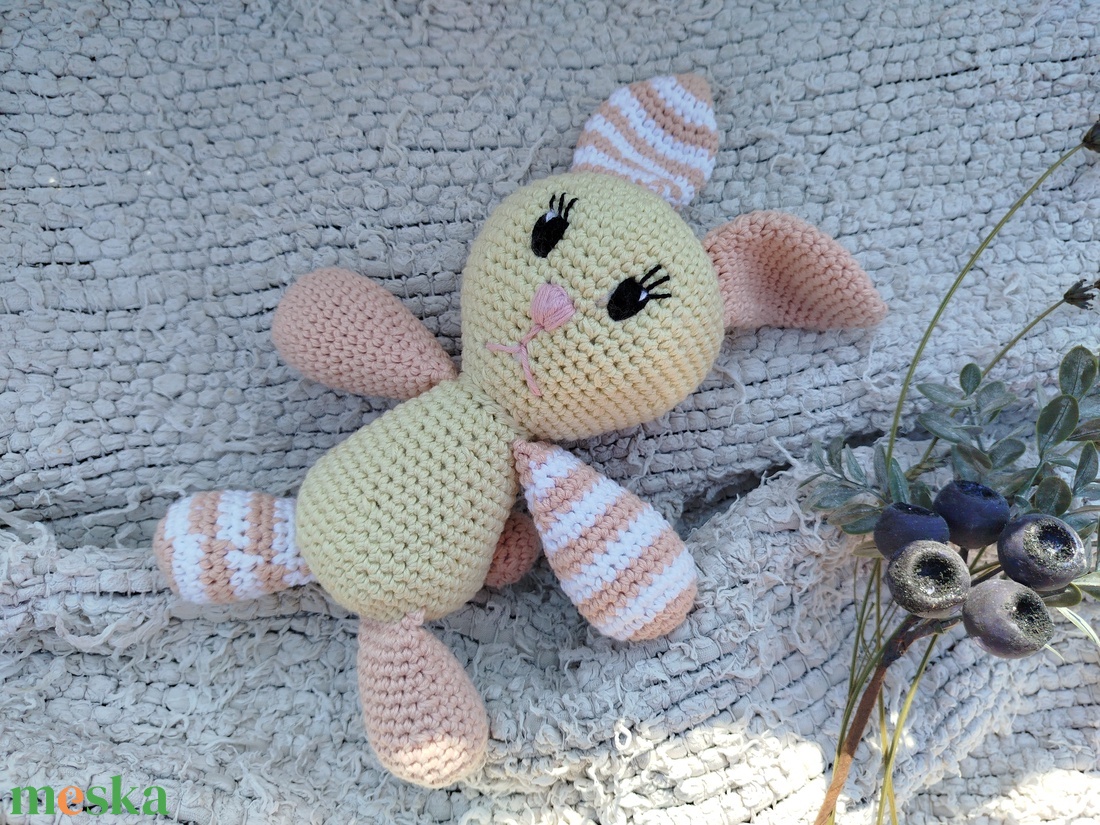 Nyuszis babaköszöntő csomag - baba - mama - babalátogató ajándékcsomag - Meska.hu