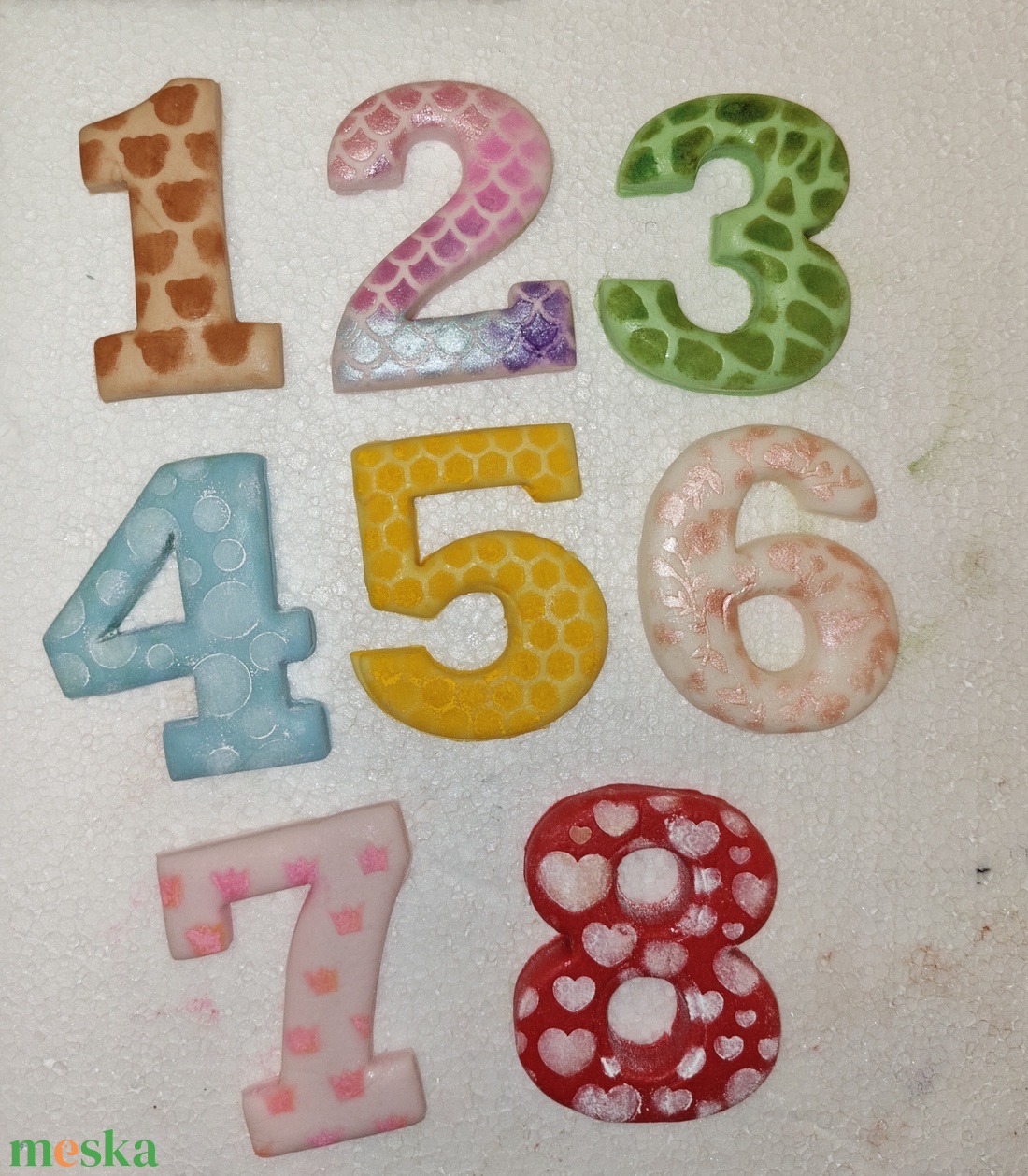 Nagyobb méretű 7 cm magas számok   cukormassza cukorfigura - otthon & életmód - konyhafelszerelés, tálalás - sütés, főzés - sütidísz - Meska.hu