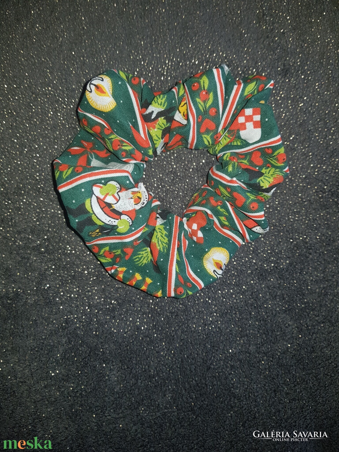 Karácsonyi, mikulás hajfodor, hajgumi, kézműves - ruha & divat - hajdísz & hajcsat - hajgumi - Meska.hu