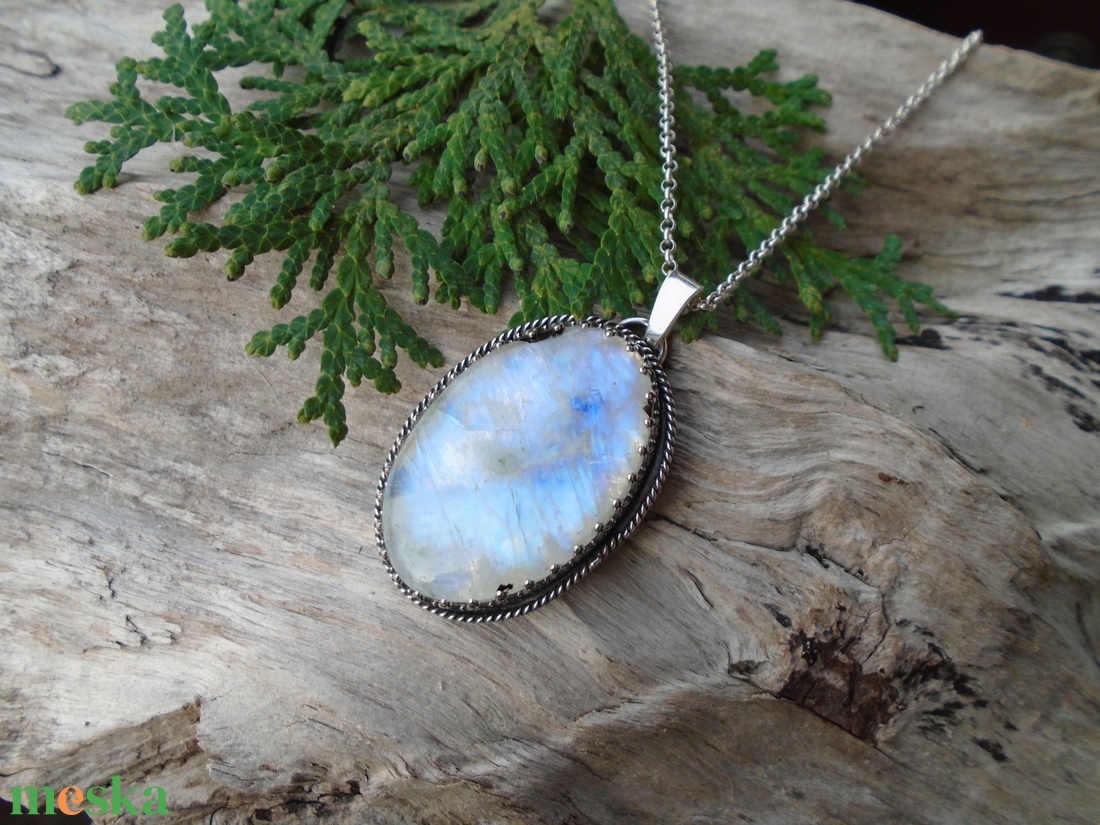 Ezüst medál Ag925/1000 Holdkő (Rainbow Moonstone) - ékszer - nyaklánc - medál - Meska.hu Ezüst medál Ag925/1000 Holdkő (Rainbow Moonstone) - ékszer - nyaklánc - medál - Meska.hu