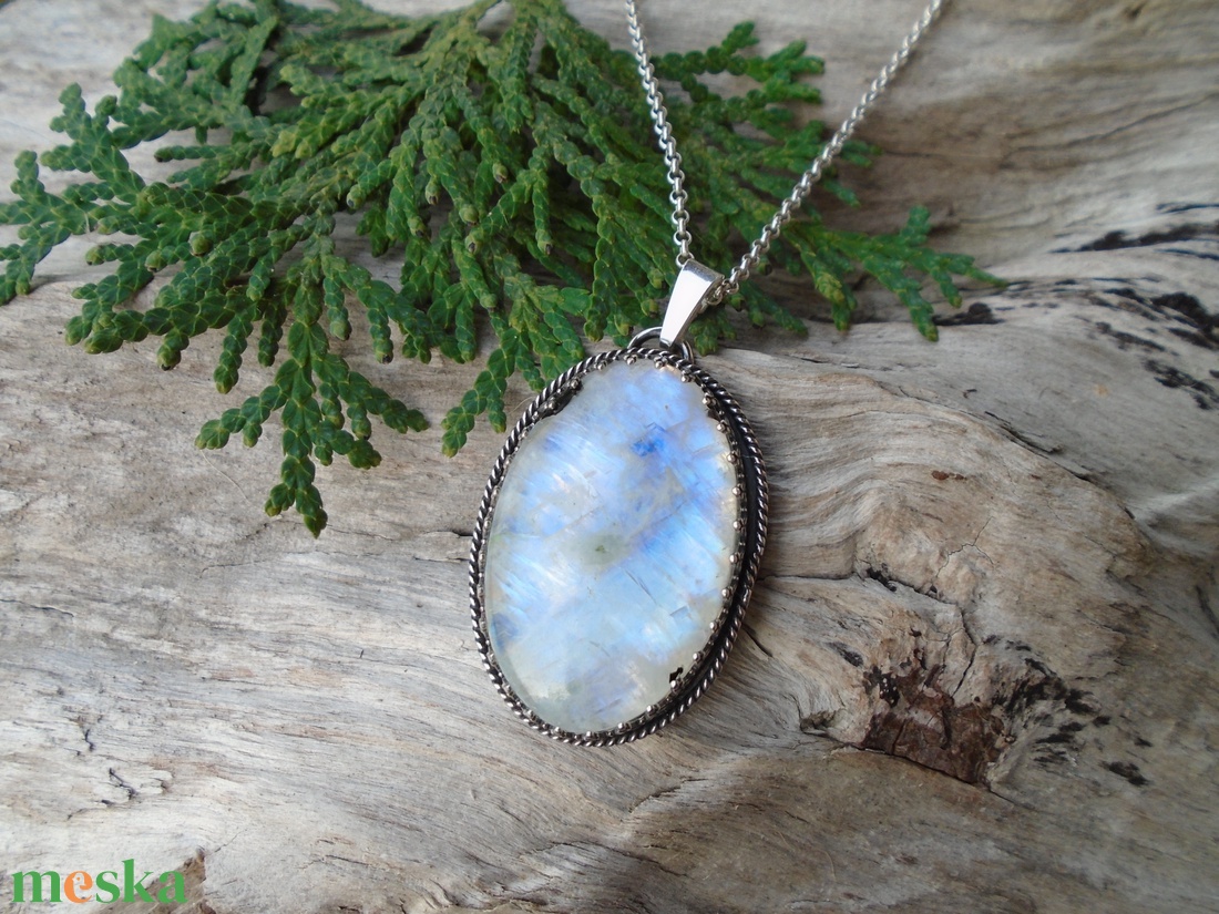 Ezüst medál Ag925/1000 Holdkő (Rainbow Moonstone) - ékszer - nyaklánc - medál - Meska.hu Ezüst medál Ag925/1000 Holdkő (Rainbow Moonstone) - ékszer - nyaklánc - medál - Meska.hu