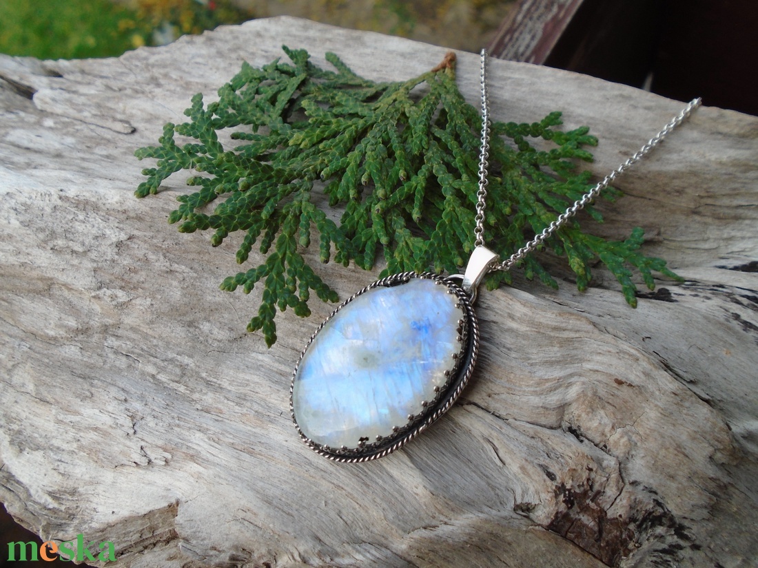 Ezüst medál Ag925/1000 Holdkő (Rainbow Moonstone) - ékszer - nyaklánc - medál - Meska.hu Ezüst medál Ag925/1000 Holdkő (Rainbow Moonstone) - ékszer - nyaklánc - medál - Meska.hu