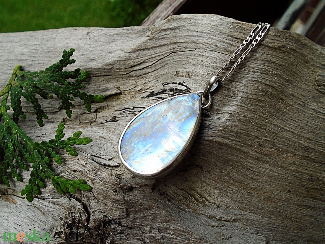 Ezüst medál Ag925/1000 Holdkő (Rainbow Moonstone) - ékszer - nyaklánc - medál - Meska.hu Ezüst medál Ag925/1000 Holdkő (Rainbow Moonstone) - ékszer - nyaklánc - medál - Meska.hu