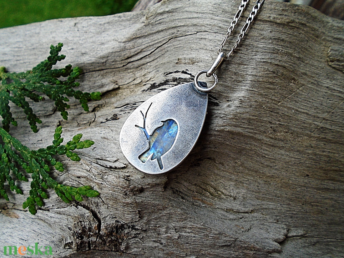 Ezüst medál Ag925/1000 Holdkő (Rainbow Moonstone) - ékszer - nyaklánc - medál - Meska.hu Ezüst medál Ag925/1000 Holdkő (Rainbow Moonstone) - ékszer - nyaklánc - medál - Meska.hu