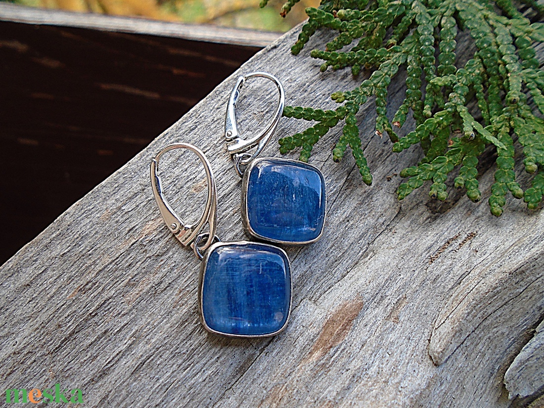 Ezüst Kyanit fülbevaló - ékszer - fülbevaló - lógó fülbevaló - Meska.hu