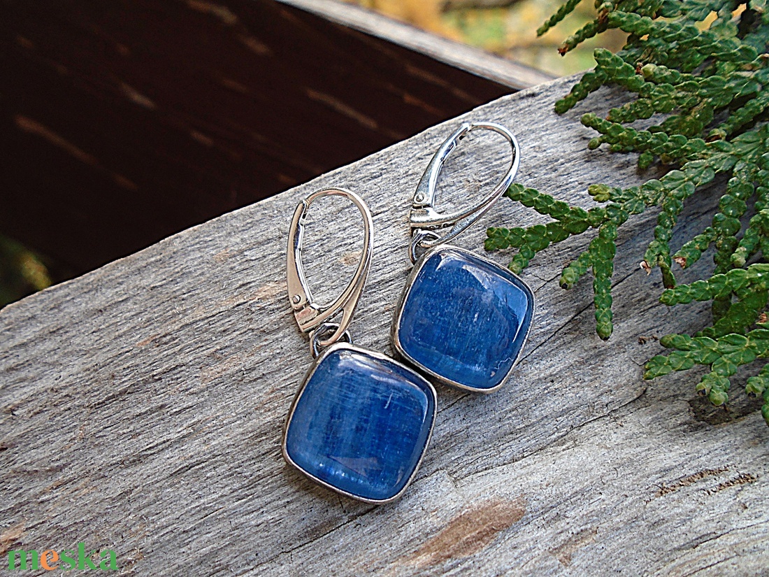 Ezüst Kyanit fülbevaló - ékszer - fülbevaló - lógó fülbevaló - Meska.hu