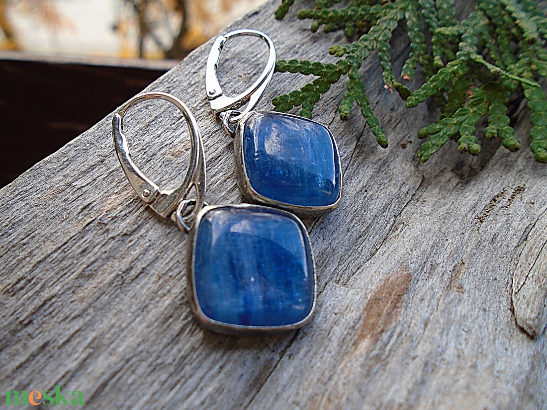 Ezüst Kyanit fülbevaló - ékszer - fülbevaló - lógó fülbevaló - Meska.hu