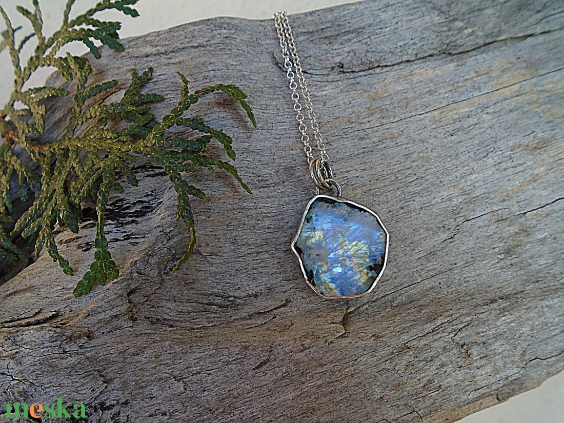 Ezüst medál Ag925/1000  Holdkő (Rainbow Moonstone) - ékszer - nyaklánc - medál - Meska.hu