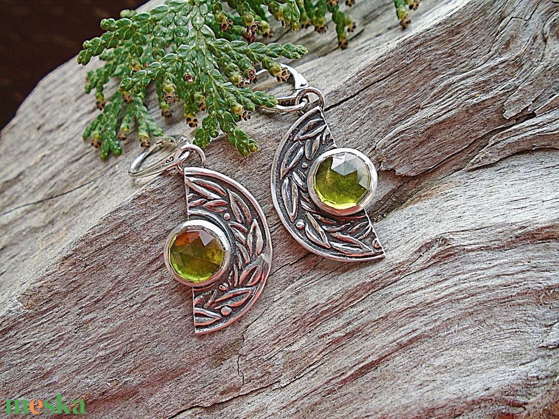 Ezüst fülbevaló Ag925 Vezuvianit - ékszer - fülbevaló - lógó fülbevaló - Meska.hu