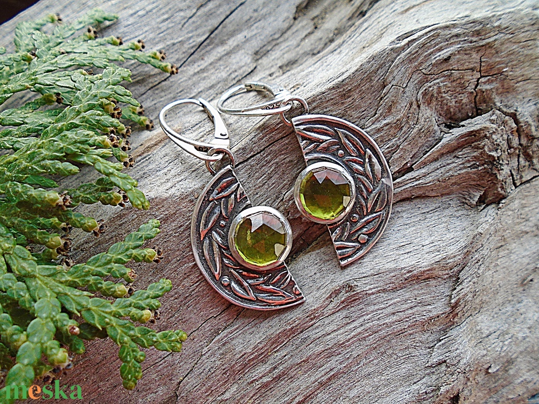 Ezüst fülbevaló Ag925 Vezuvianit - ékszer - fülbevaló - lógó fülbevaló - Meska.hu