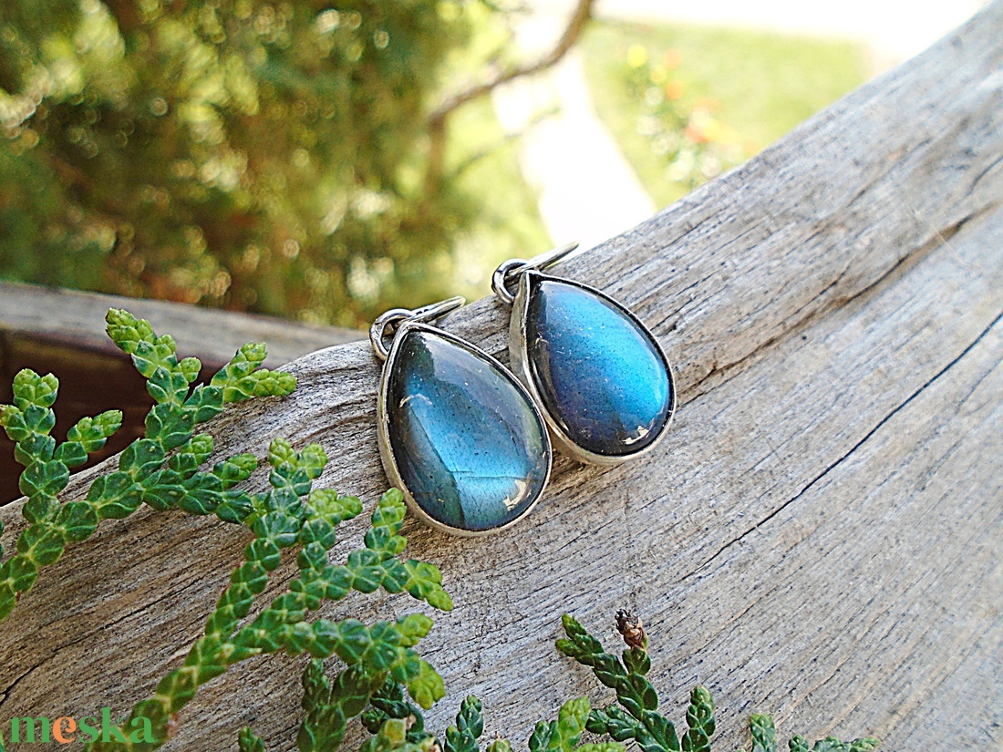 Ezüst Labradorit fülbevaló - ékszer - fülbevaló - lógó fülbevaló - Meska.hu