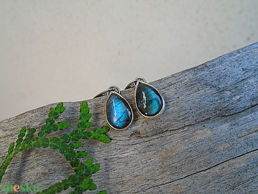 Ezüst Ag925 Labradorit fülbevaló - ékszer - fülbevaló - lógó fülbevaló - Meska.hu