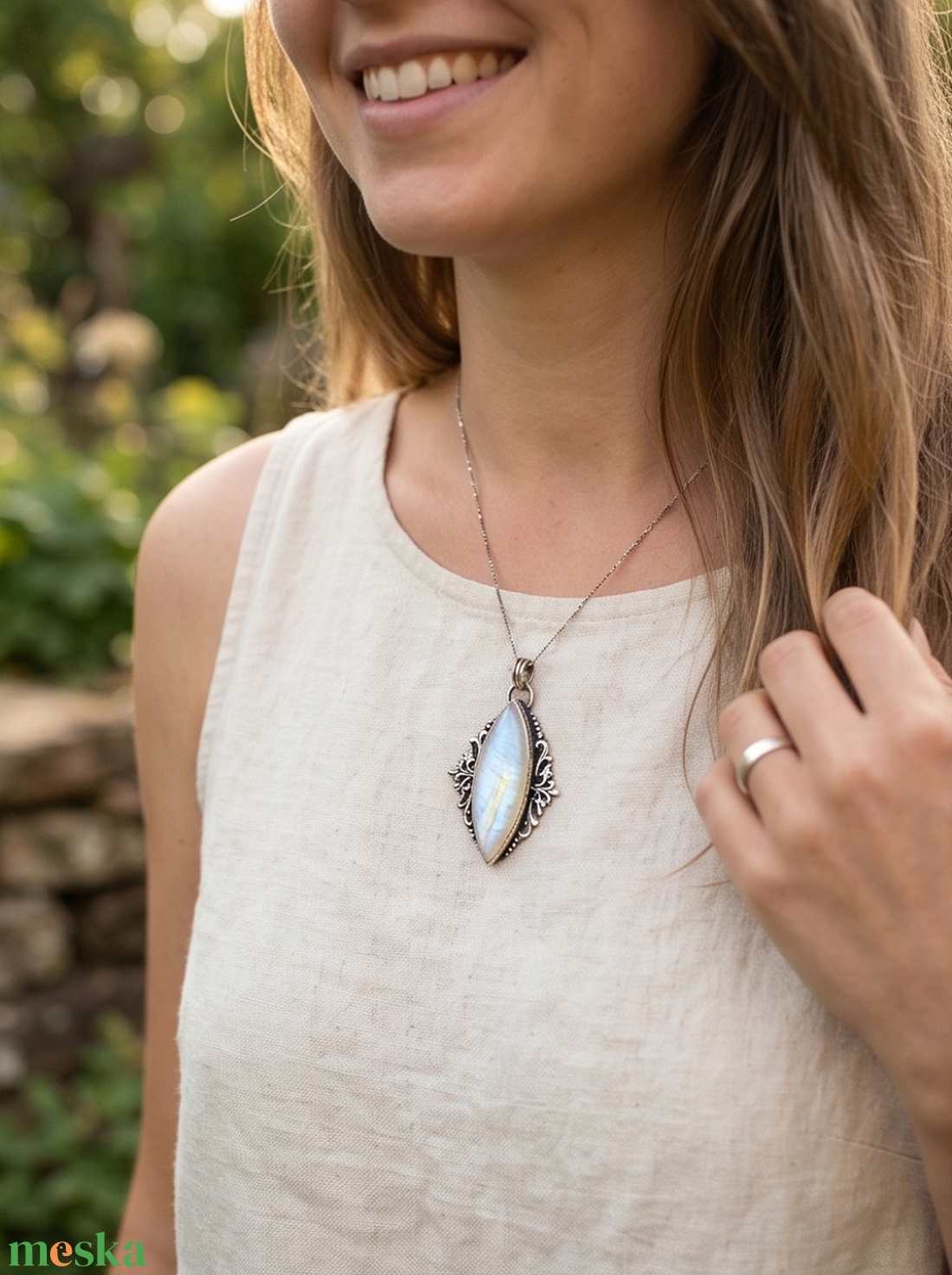 Ezüst medál Ag925/1000  Holdkő (Rainbow Moonstone) - ékszer - nyaklánc - medál - Meska.hu