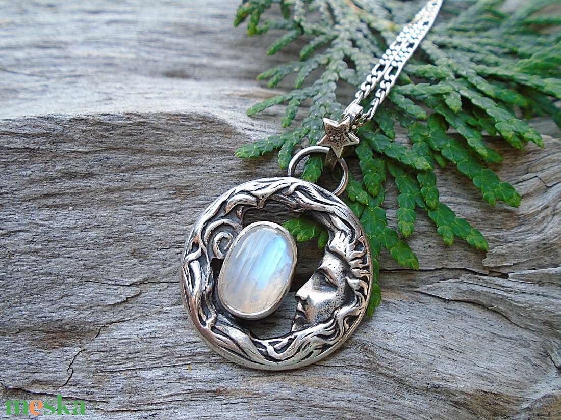 Ezüst medál Ag925/1000  Holdkő (Rainbow Moonstone) - ékszer - nyaklánc - medál - Meska.hu