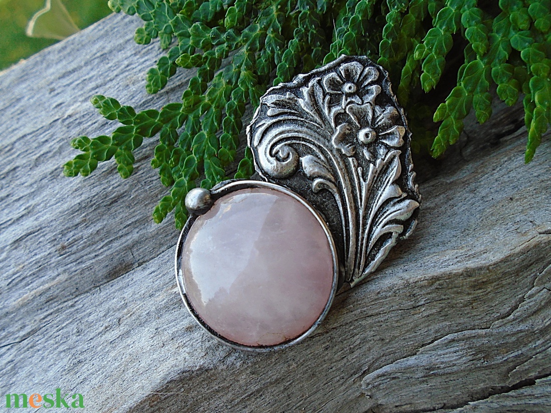 Ón bross - Rózsa quart - ékszer - kitűző és bross - Meska.hu