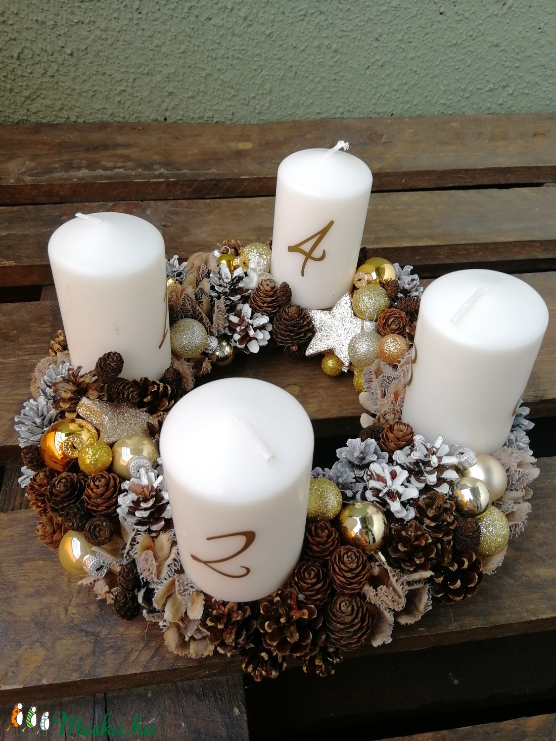 Adventi koszorú számozott fehér gyertyával - karácsony - Meska.hu
