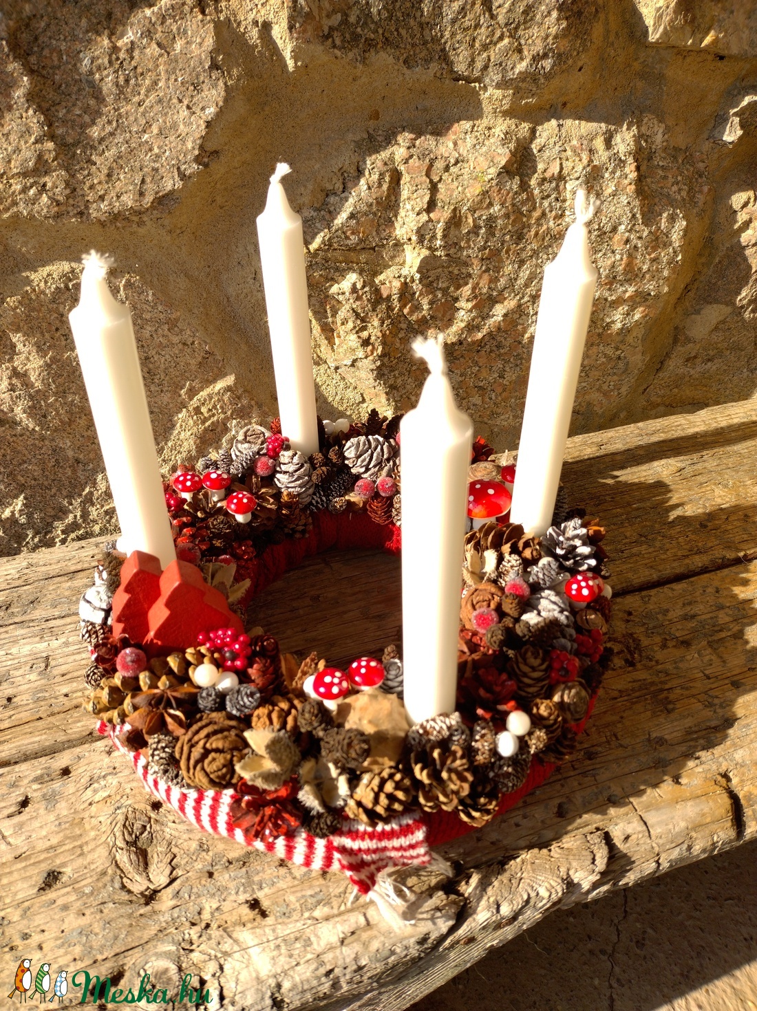 Piros-fehér adventi koszorú fehér gyertyákkal - karácsony - adventi díszek - adventi koszorú - Meska.hu Piros-fehér adventi koszorú fehér gyertyákkal - karácsony - adventi díszek - adventi koszorú - Meska.hu