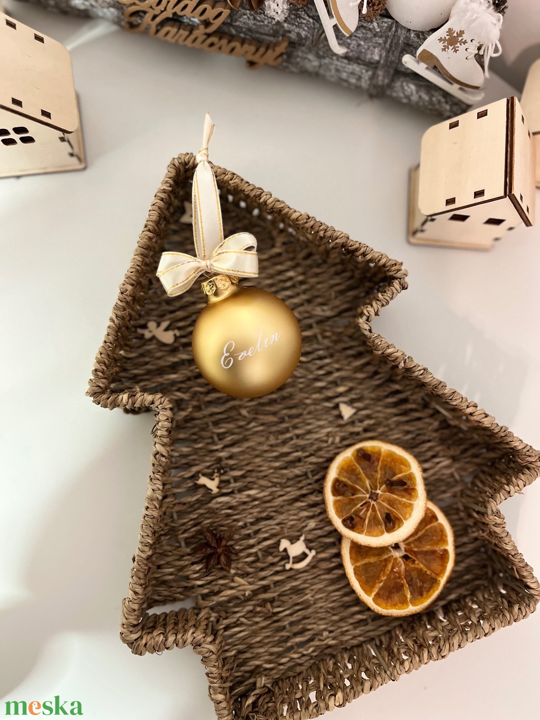 Karácsonyi üveggömb családi szett (karácsonyfadísz) - Arany színű egyedi felirattal - karácsony - karácsonyi lakásdekoráció - karácsonyfadíszek - Meska.hu