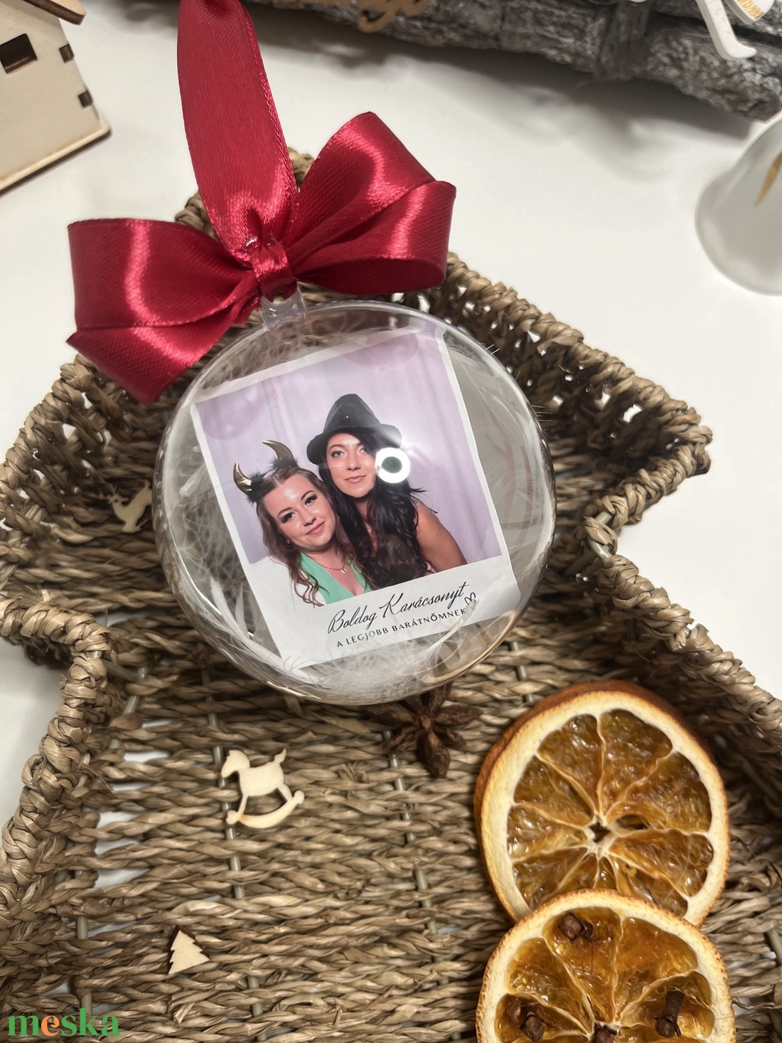 Karácsonyi üveggömb fotóval (Egyedi felirattal és saját fotóval) - örök ajándék szeretteidnek - karácsony - karácsonyi lakásdekoráció - karácsonyfadíszek - Meska.hu