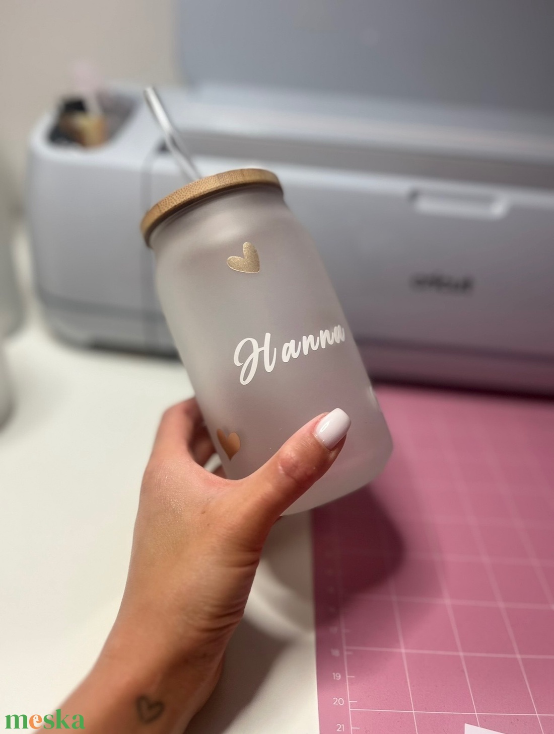  Névre szóló szívószálas üvegpohár � egyedi ajándék gyerekeknek és felnőtteknek - otthon & életmód - konyhafelszerelés, tálalás - tálalás - pohár - Meska.hu