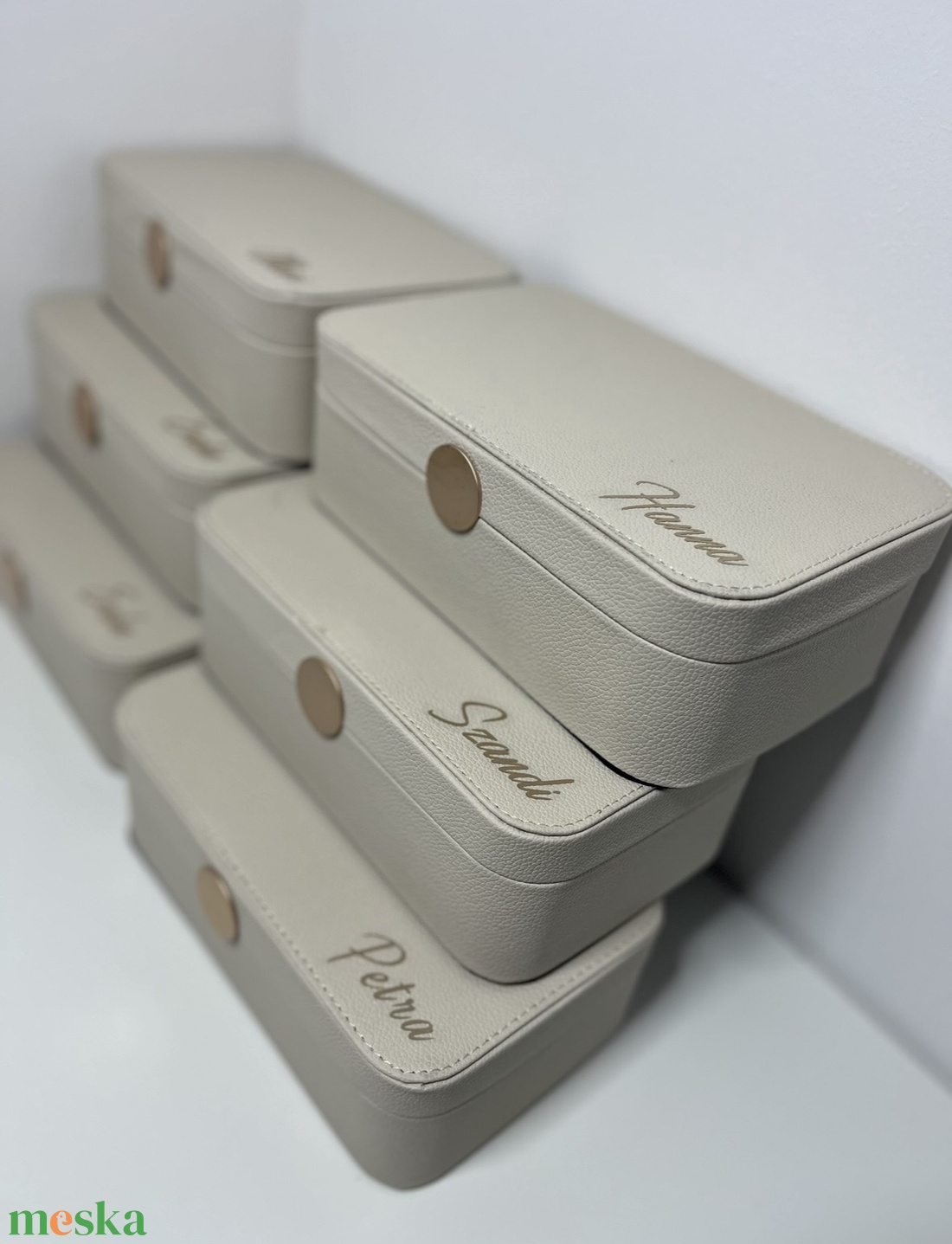 � Névre szóló ékszertartó doboz � személyre szabott ajándék - ékszer - ékszertartó - ékszerdoboz - Meska.hu