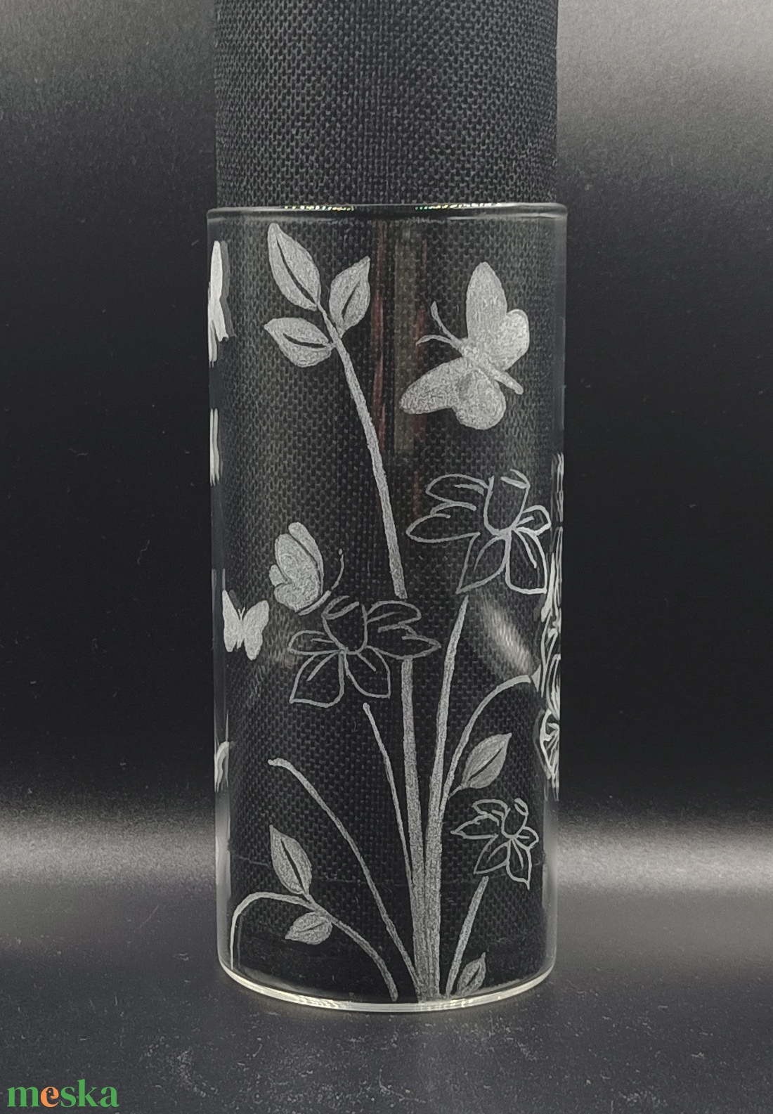 Gravírozott váza - 5,5 x 12 cm - otthon & életmód - dekoráció - Meska.hu