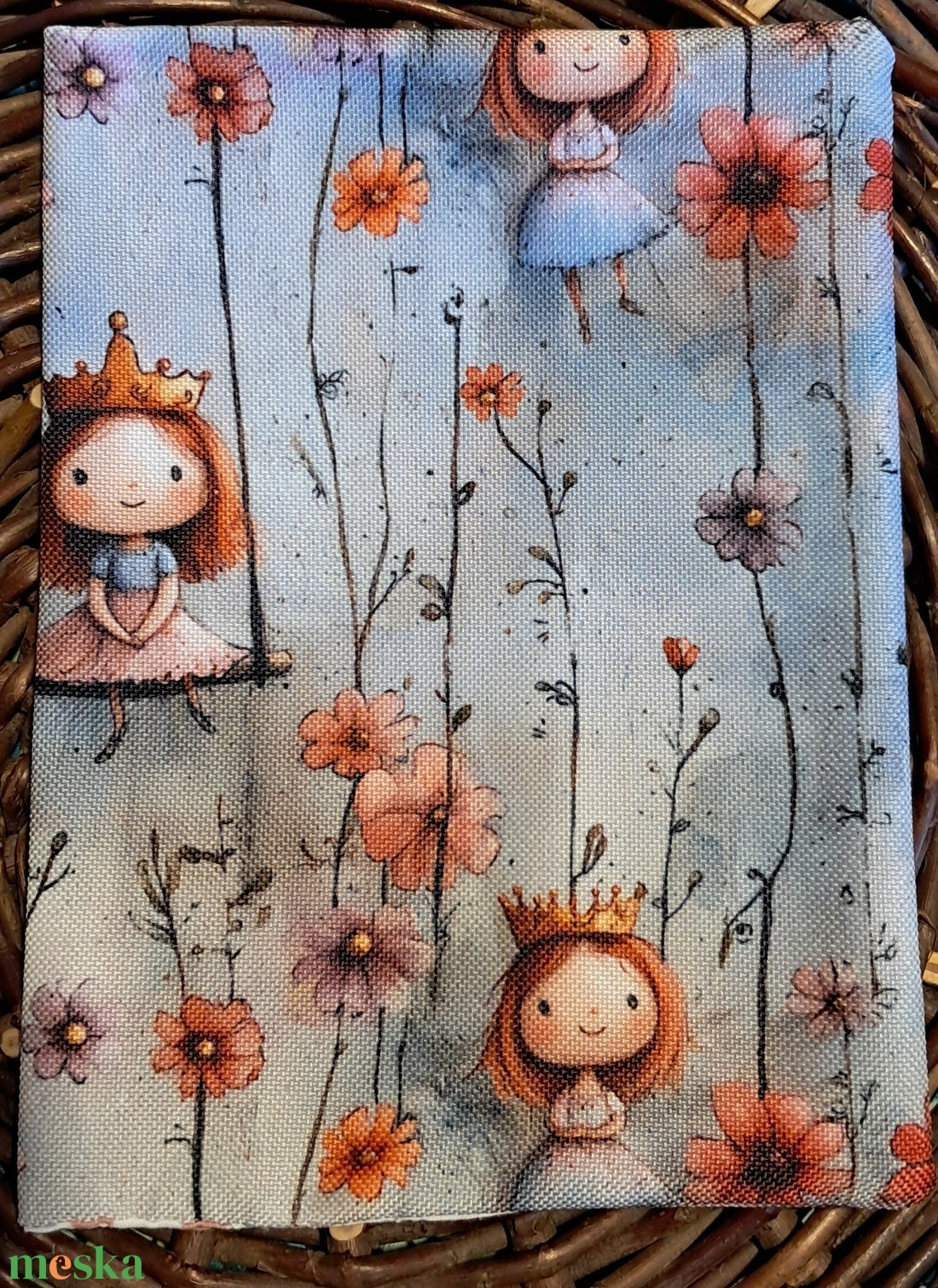 Egészségügyi kiskönyvborító - baba - mama - babaemlékek - egészségügyi kiskönyv borító - Meska.hu