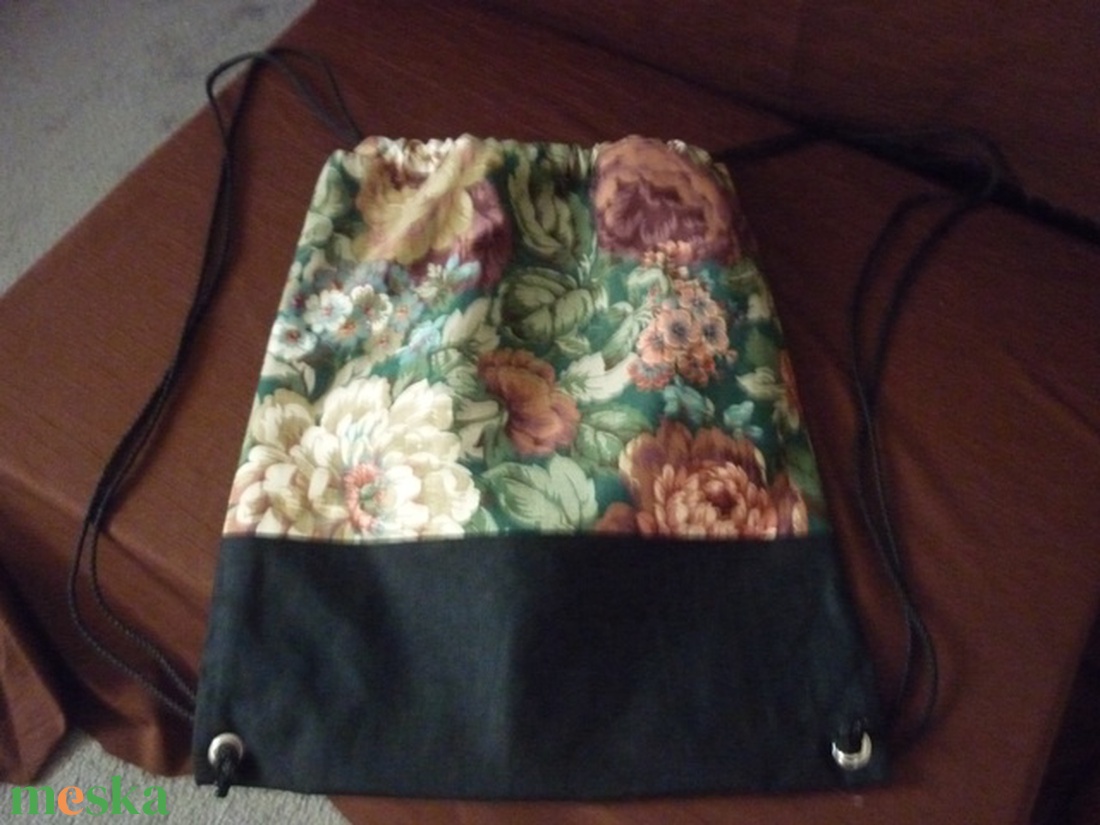 GYM BAG - virágokkal - táska & tok - hátizsák - tornazsák, gymbag - Meska.hu GYM BAG - virágokkal - táska & tok - hátizsák - tornazsák, gymbag - Meska.hu
