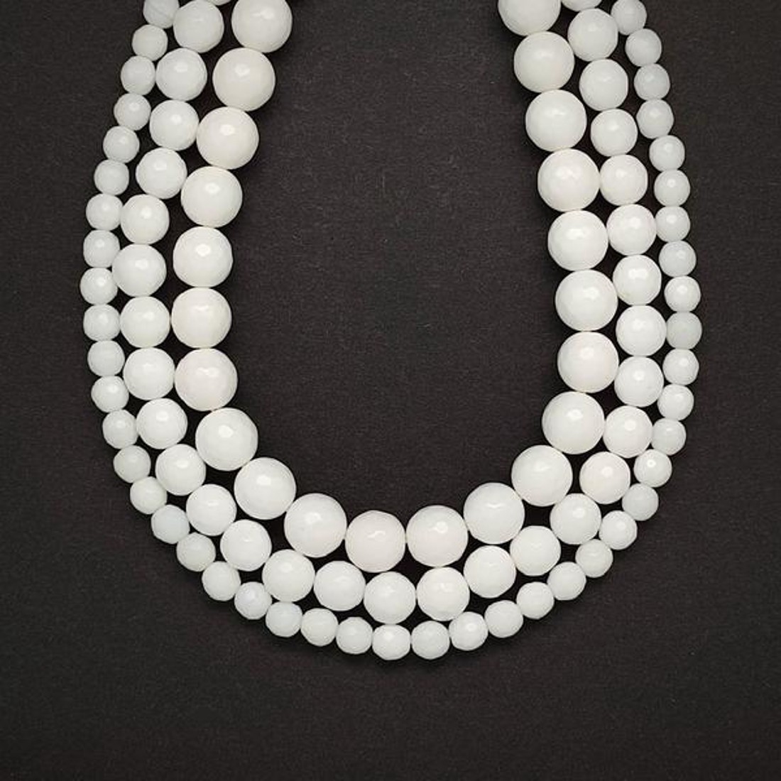 Kagyló fazettált golyó fehér 6mm  ékszerkészítő alapanyag (füzér) - kellékek & szerszámok - ásvány alapanyag - ásványfüzér - Meska.hu