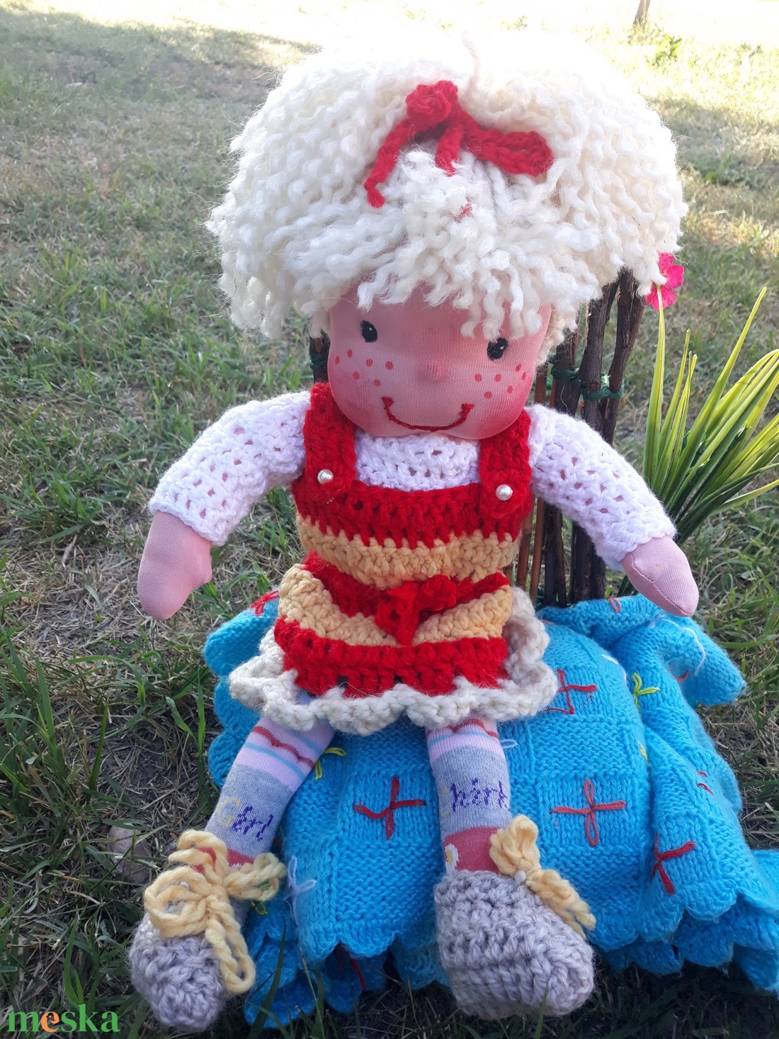 Waldorf jellegű lány baba horgolt ruhában; Rongybaba; Textilbaba; Játékbaba - játék & sport - baba & babaház - öltöztethető baba - Meska.hu Waldorf jellegű lány baba horgolt ruhában; Rongybaba; Textilbaba; Játékbaba - játék & sport - baba & babaház - öltöztethető baba - Meska.hu