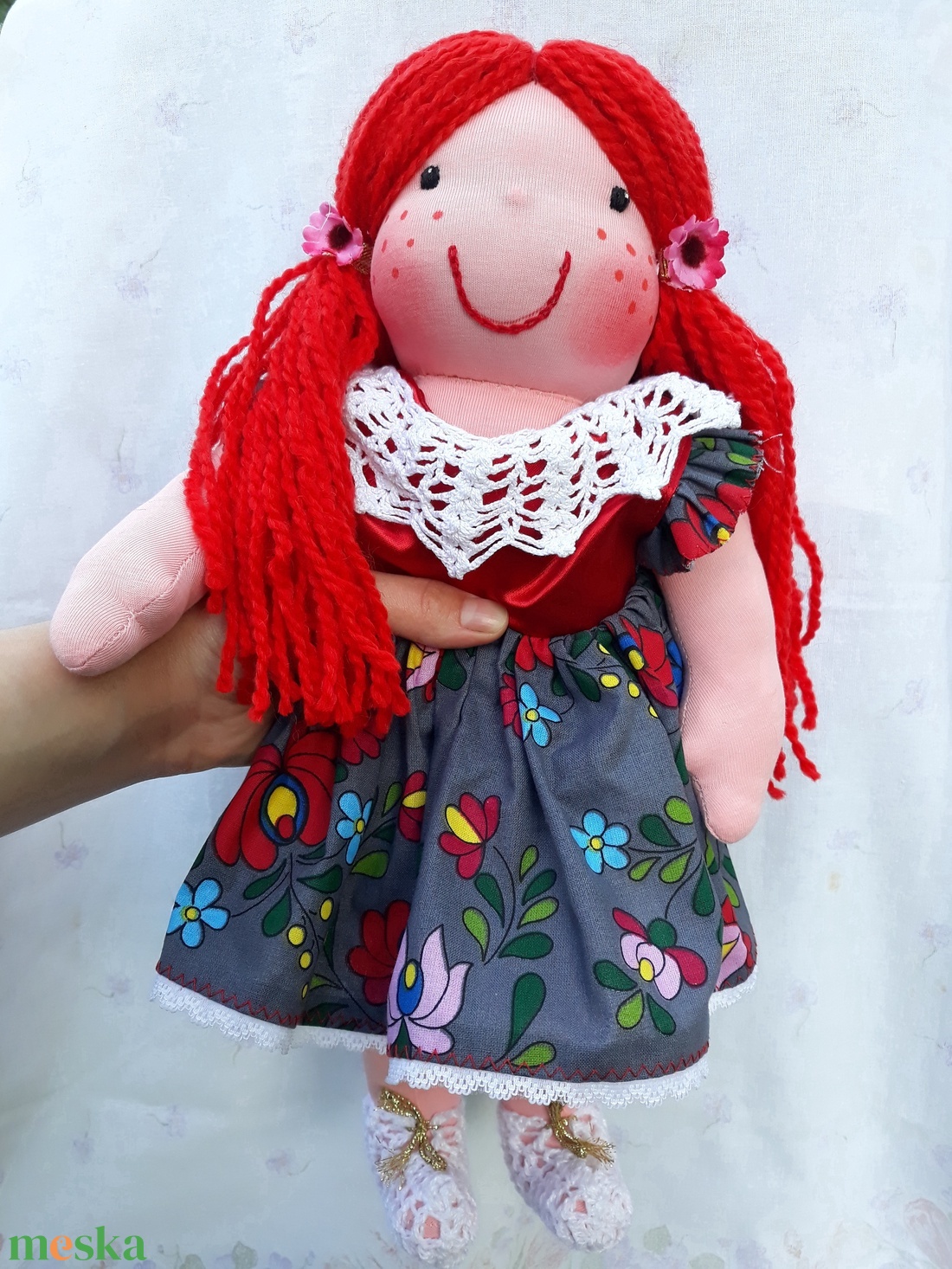 Waldorf jellegű lány baba mintás karton ruhában, horgolással díszített; Rongybaba; Játékbaba - játék & sport - baba & babaház - öltöztethető baba - Meska.hu Waldorf jellegű lány baba mintás karton ruhában, horgolással díszített; Rongybaba; Játékbaba - játék & sport - baba & babaház - öltöztethető baba - Meska.hu
