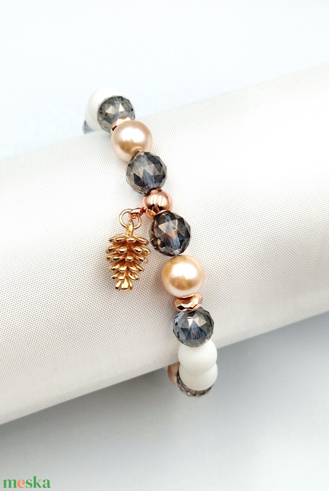 Női karkötő rosegold toboz medállal - ékszer - karkötő - gyöngyös karkötő - Meska.hu Női karkötő rosegold toboz medállal - ékszer - karkötő - gyöngyös karkötő - Meska.hu