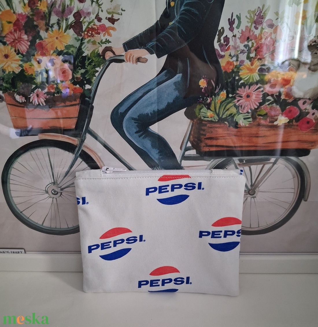 Aprócska neszesszer - régi pólóból - táska & tok - neszesszer - Meska.hu Aprócska neszesszer - régi pólóból - táska & tok - neszesszer - Meska.hu