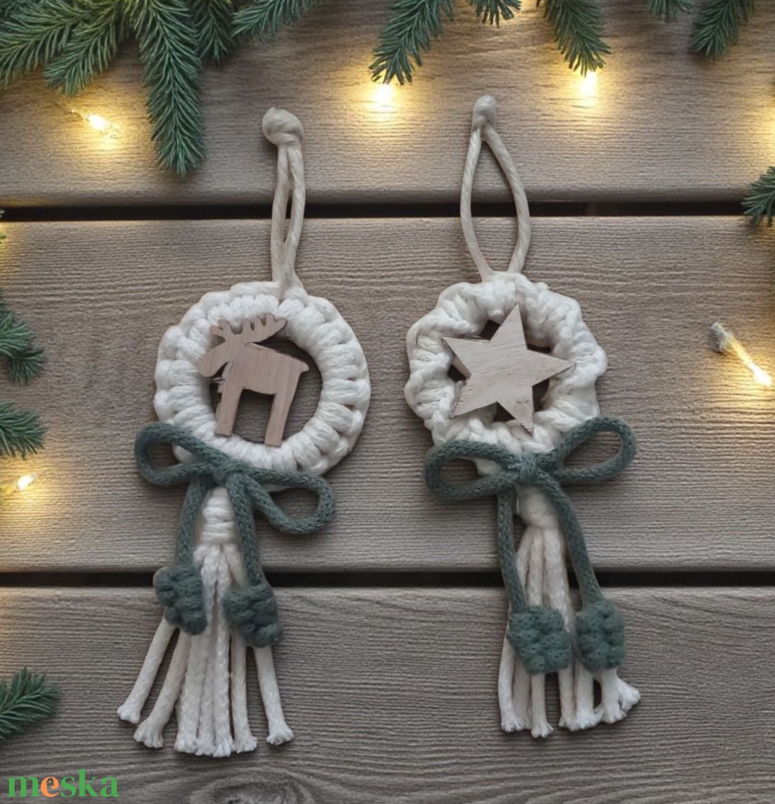 Makramé Karácsonyfadísz Párban  Fehér Fonál, Fa Karikán, Természetes Dekorral - karácsony - karácsonyi lakásdekoráció - karácsonyfadíszek - Meska.hu