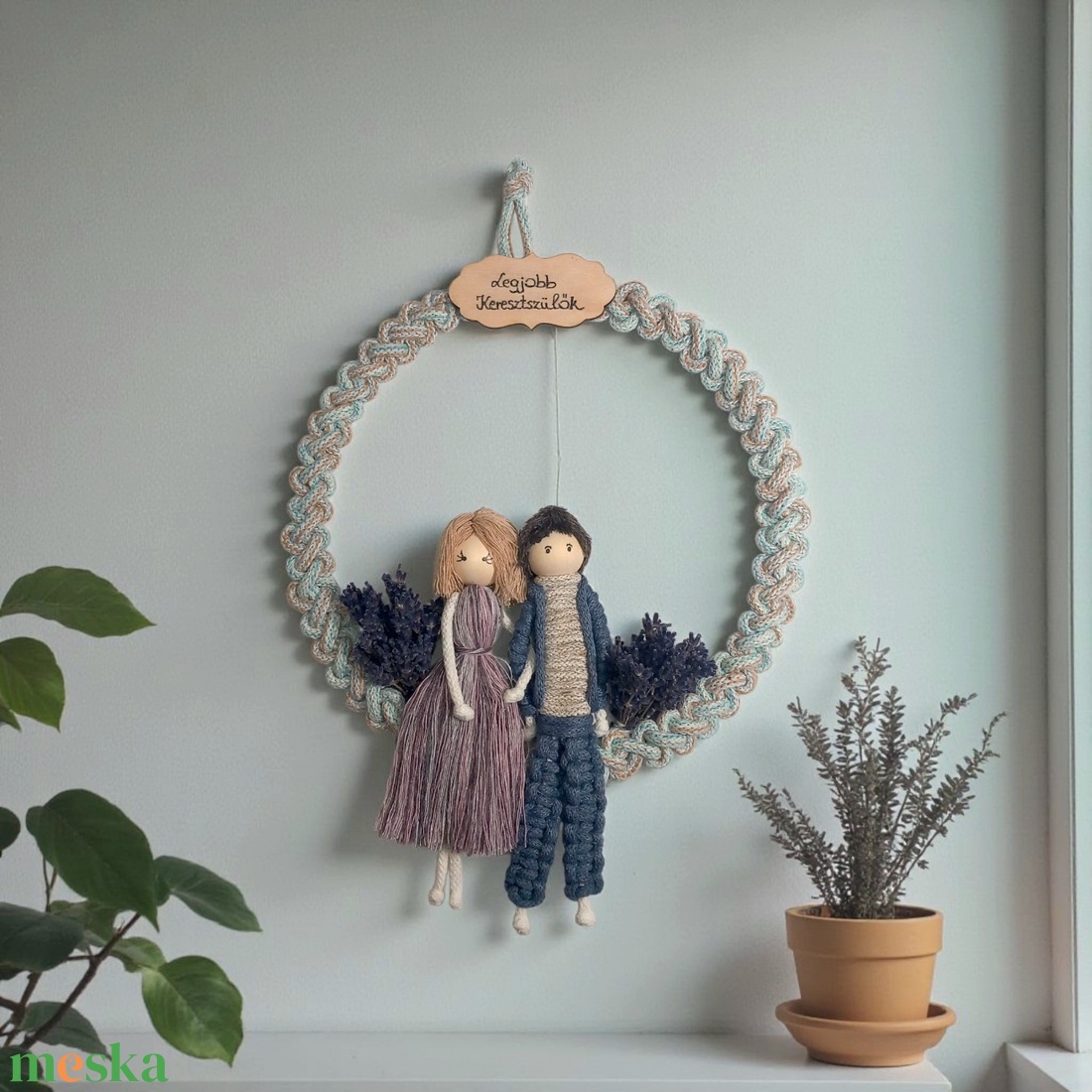Keresztszülő Ajándék  Egyedi Levendulás Makramé Figurapár Vintage Karikán - otthon & életmód - dekoráció - ajtó- és ablak dekoráció - ajtódísz & kopogtató - Meska.hu