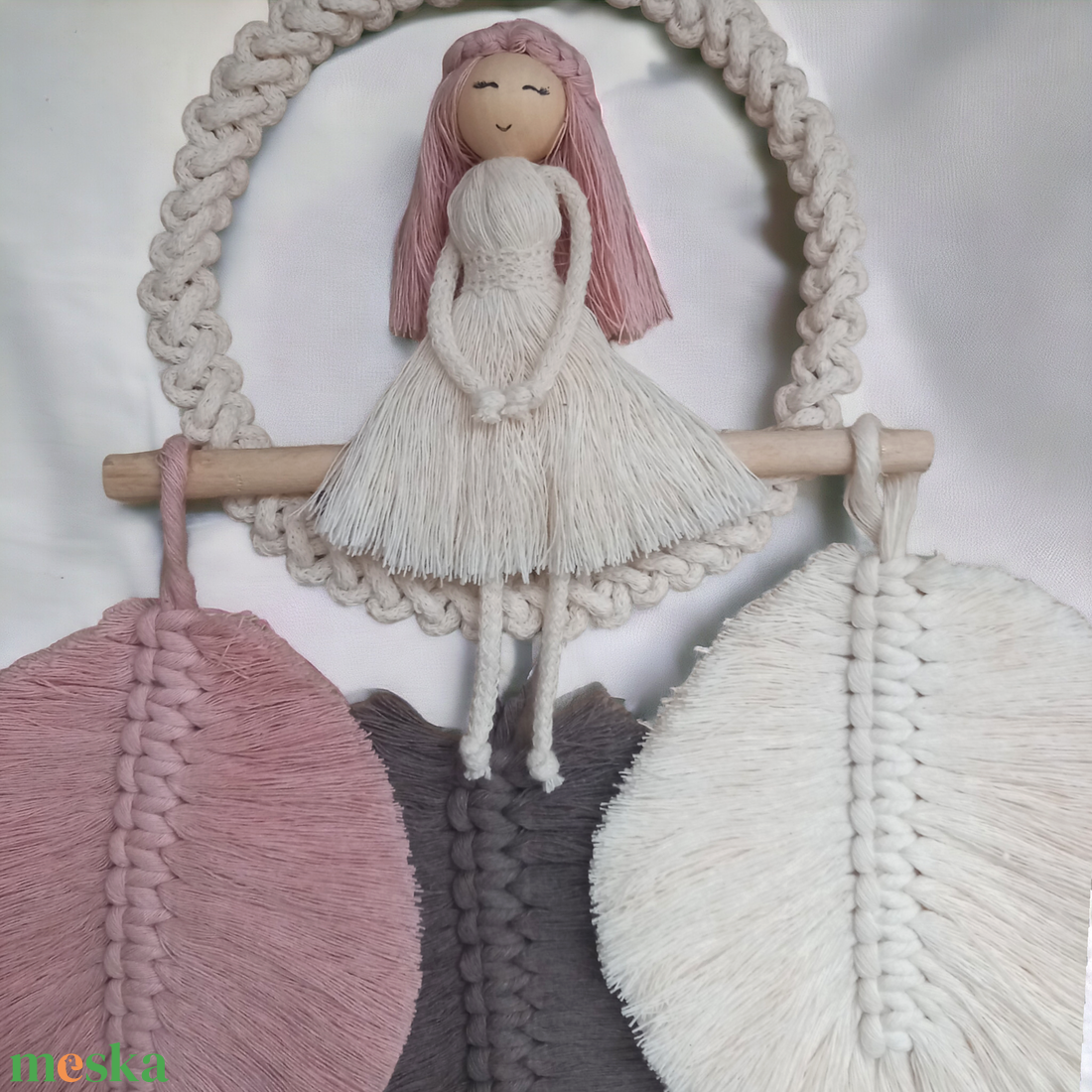 Makramé baba levelekkel falidísz  - otthon & életmód - dekoráció - fali és függő dekoráció - falra akasztható dekor - Meska.hu