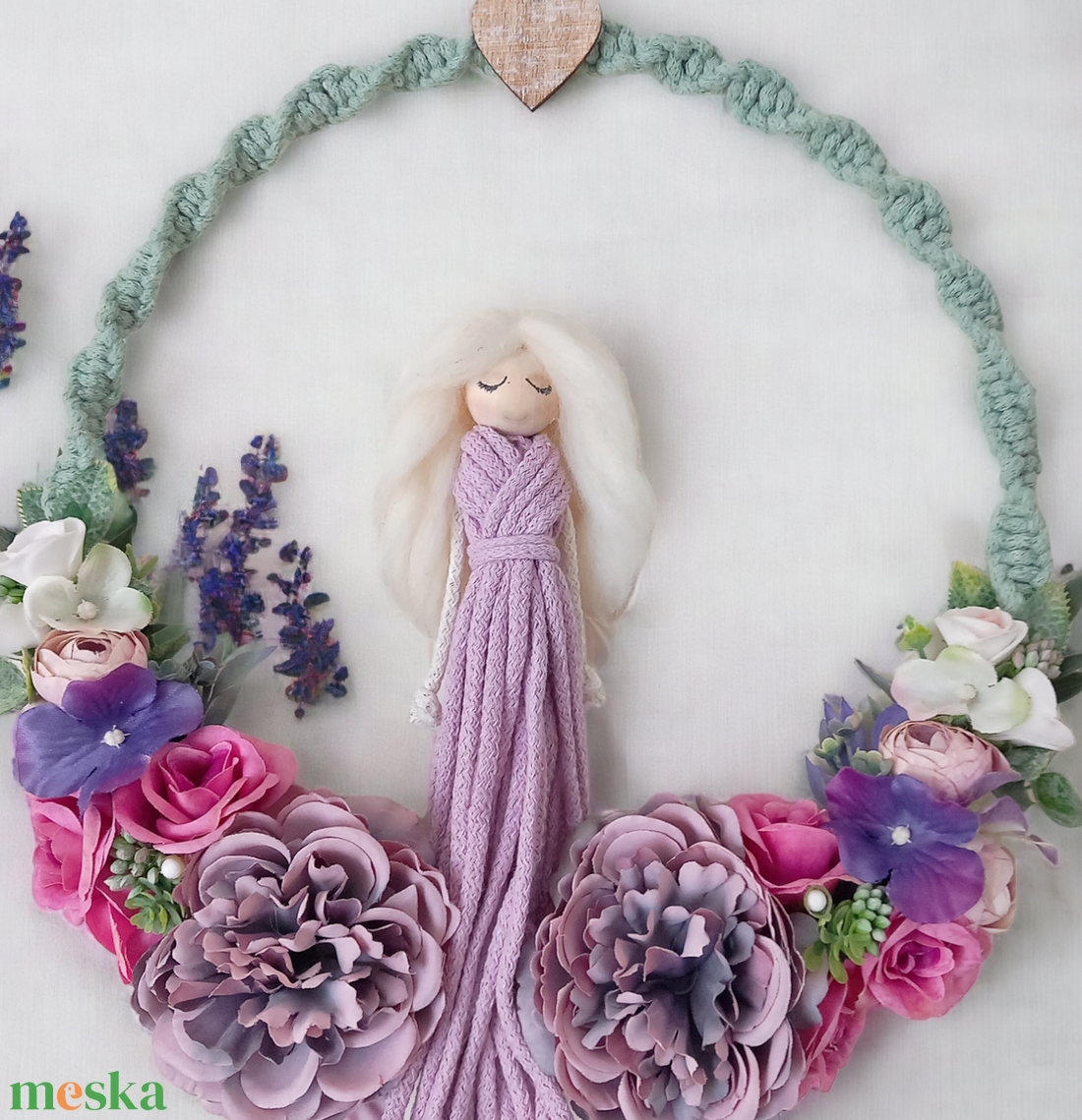 Nagy falidísz lila ruhás lány - otthon & életmód - dekoráció - ajtó- és ablak dekoráció - ajtódísz & kopogtató - Meska.hu