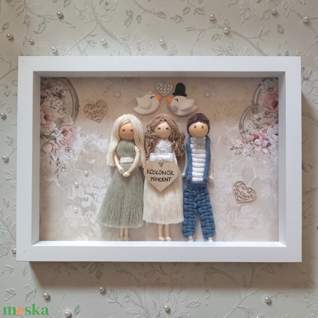 Szülőköszöntő ajándék esküvőre � egyedi makramé családi kép, személyre szabható, 21�30 cm - esküvő - emlék & ajándék - szülőköszöntő ajándék - Meska.hu