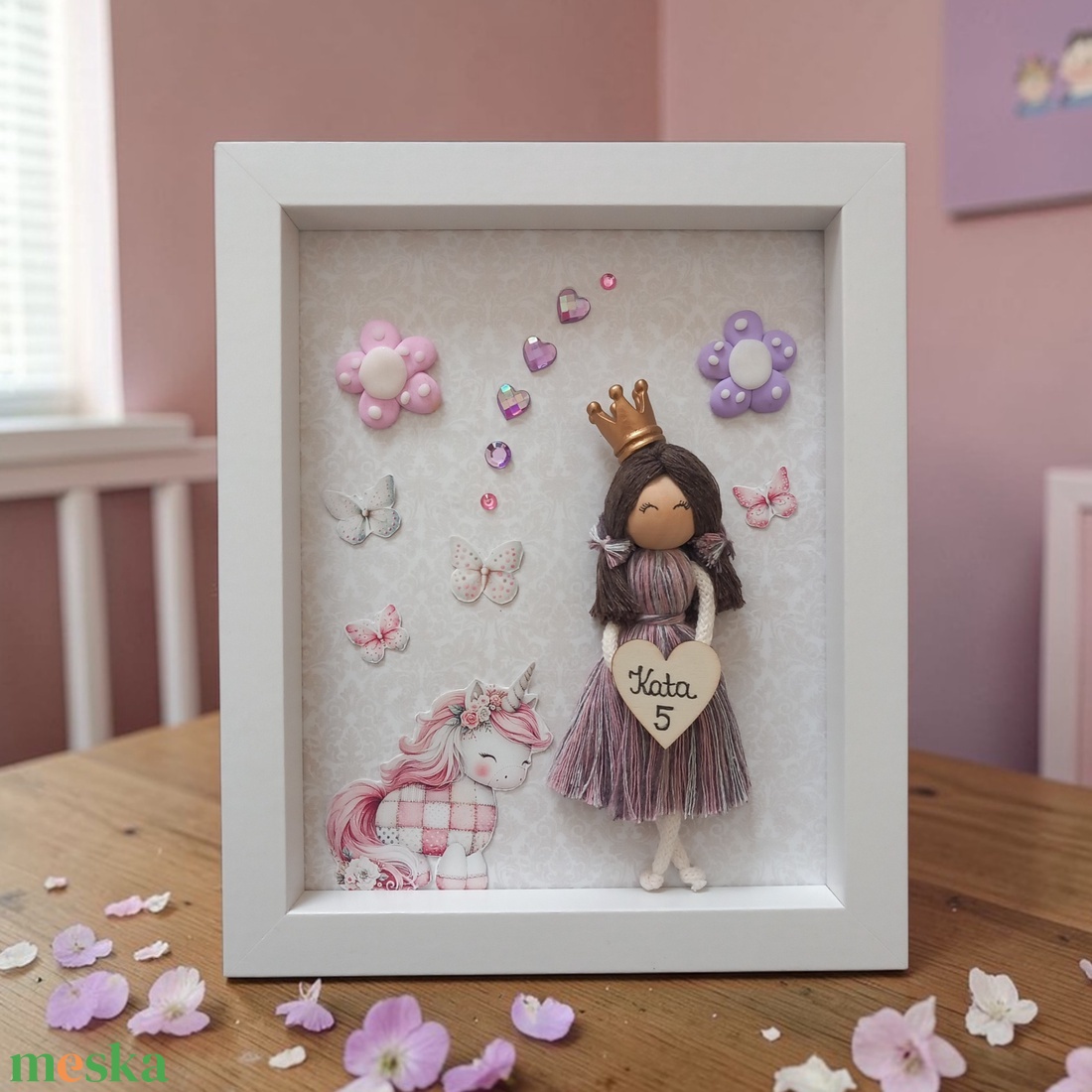 Születésnapi ajándék kislánynak � személyre szabott makramé falikép unikornissal, névvel (20x25 cm) - otthon & életmód - dekoráció - kép & falikép - 3d képek - Meska.hu