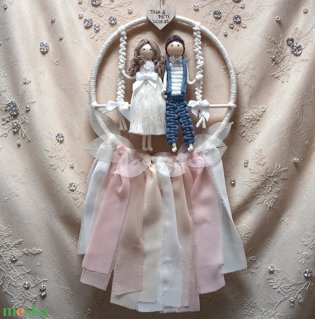 Egyedi esküvői makramé falidísz � menyasszony és vőlegény, névvel � személyre szabható nászajándék - esküvő - emlék & ajándék - nászajándék - ceremónia szett - Meska.hu