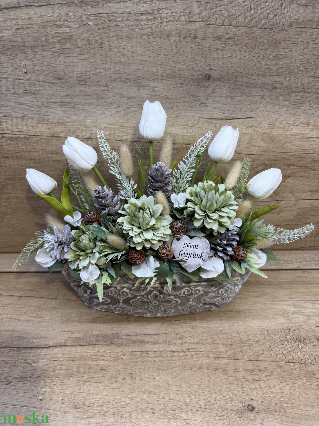 Zöld-fehér sírdísz szívvel - otthon & életmód - vallás - temetkezési tárgy - sírdísz, kegyeleti dísz - Meska.hu