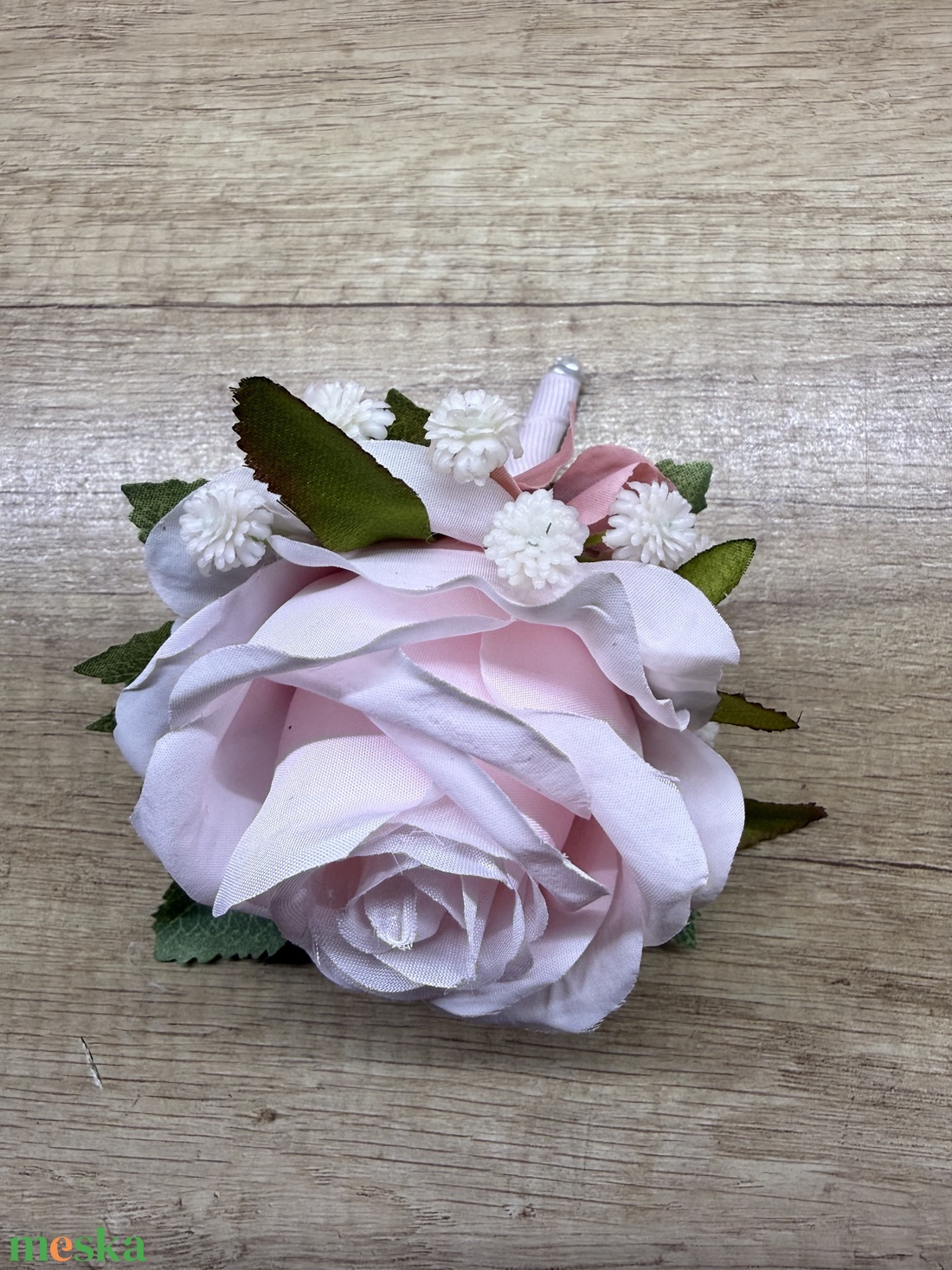 Rózsaszín rózsás kitűző  - esküvő - kiegészítők - kitűző - Meska.hu