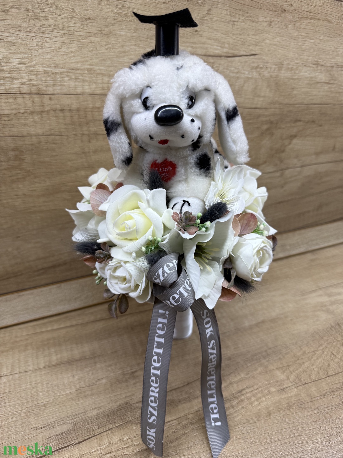  Ballagási csokor kutyussal - otthon & életmód - virágdekoráció - virágok - virágcsokor - Meska.hu