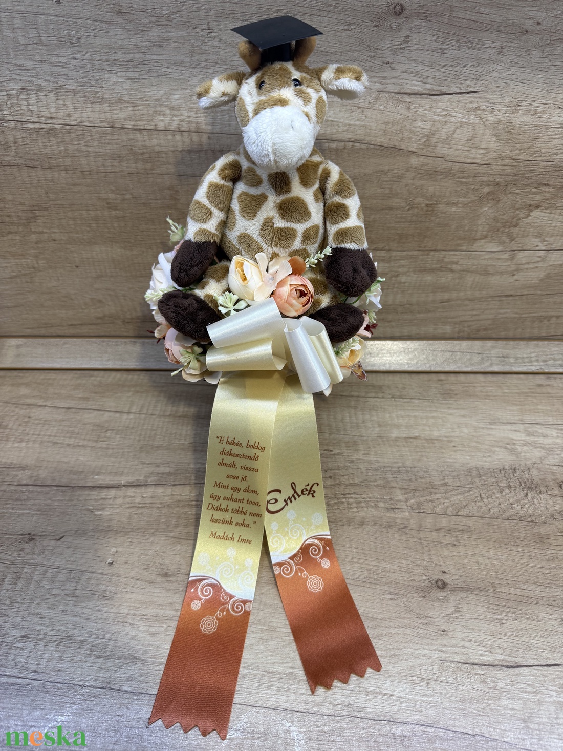 Ballagási csokor zsiráffal 2 - otthon & életmód - virágdekoráció - virágok - virágcsokor - Meska.hu