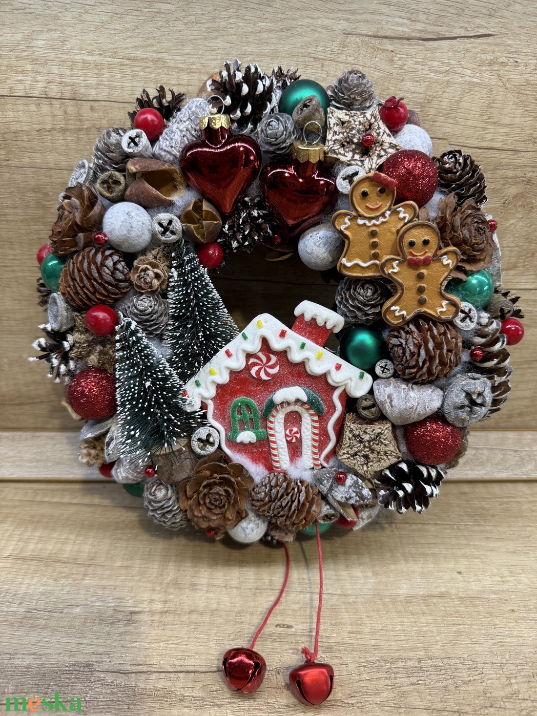 Karácsonyi kopogtató cukorka házikóval. - karácsony - adventi díszek - adventi ajtódísz - Meska.hu