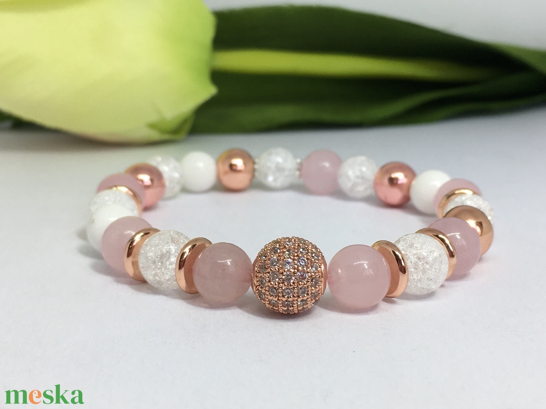 Rosegold ásvány karkötő makraméval - ékszer - karkötő - bogyós karkötő - Meska.hu Rosegold ásvány karkötő makraméval - ékszer - karkötő - bogyós karkötő - Meska.hu
