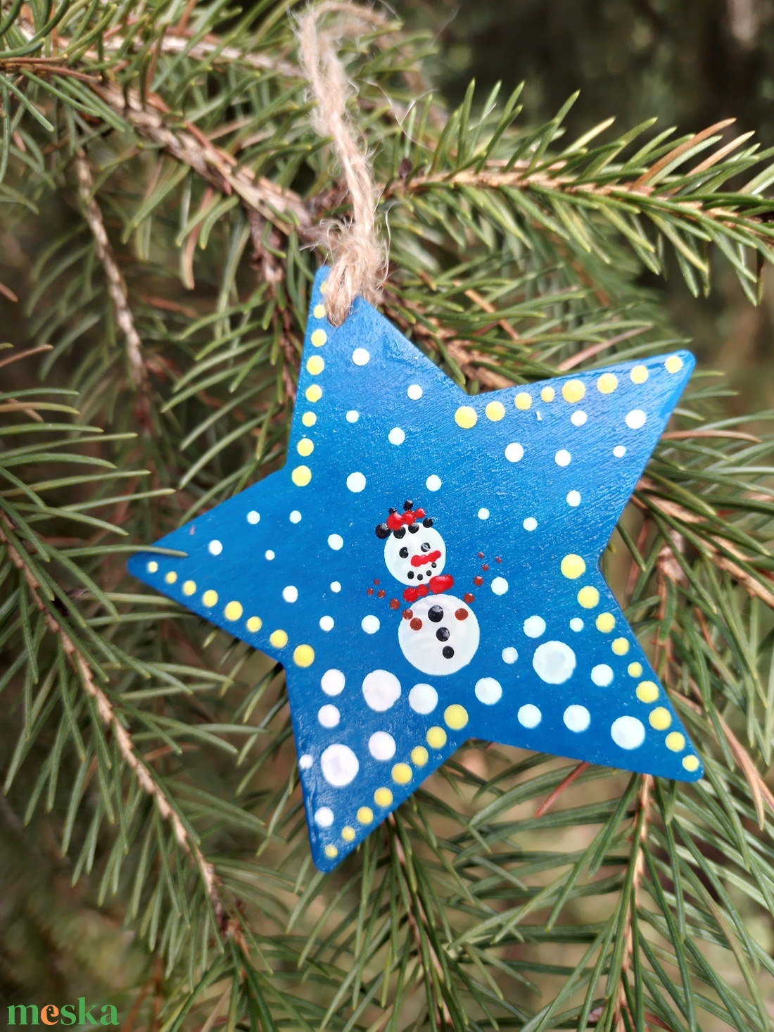 Karácsonyfadísz pontozott technikával, hóember mintával - csillag - karácsony - karácsonyi lakásdekoráció - karácsonyfadíszek - Meska.hu