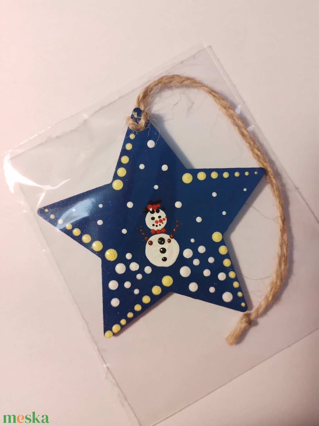 Karácsonyfadísz pontozott technikával, hóember mintával - csillag - karácsony - karácsonyi lakásdekoráció - karácsonyfadíszek - Meska.hu